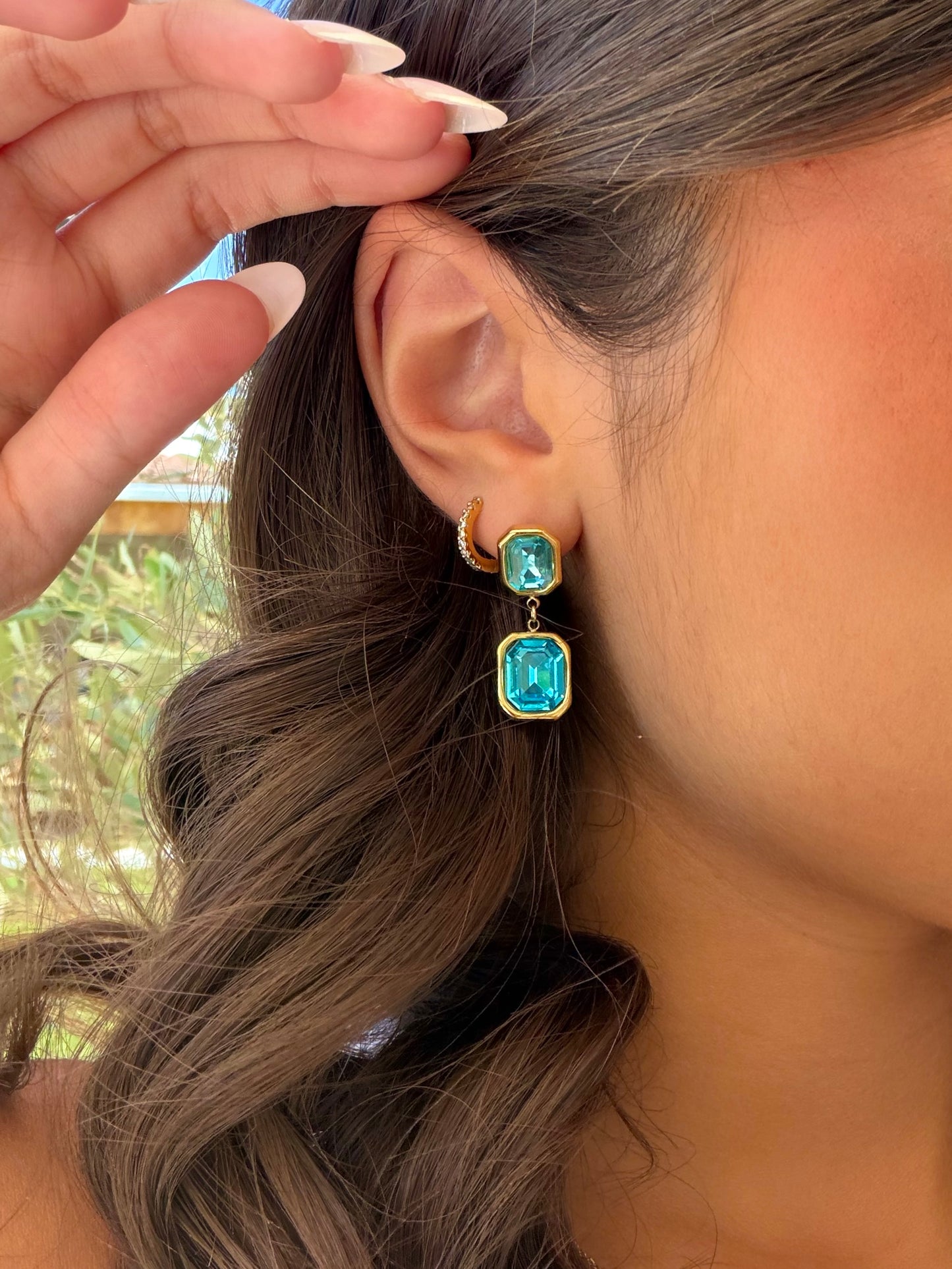 Boucles d’oreilles diamant bleu 