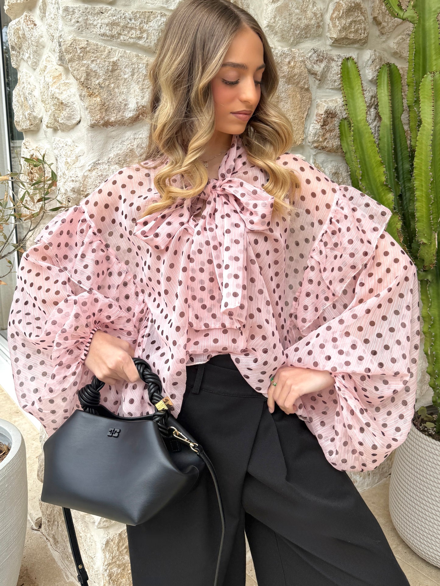 Blouse bouffante à pois rose