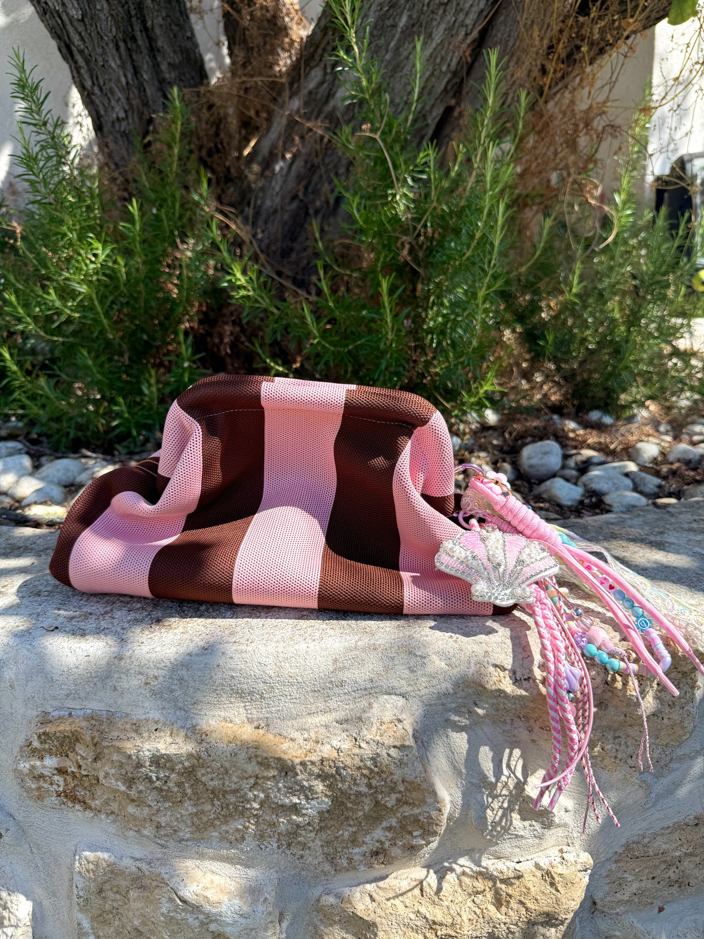 Pochette rayé rose