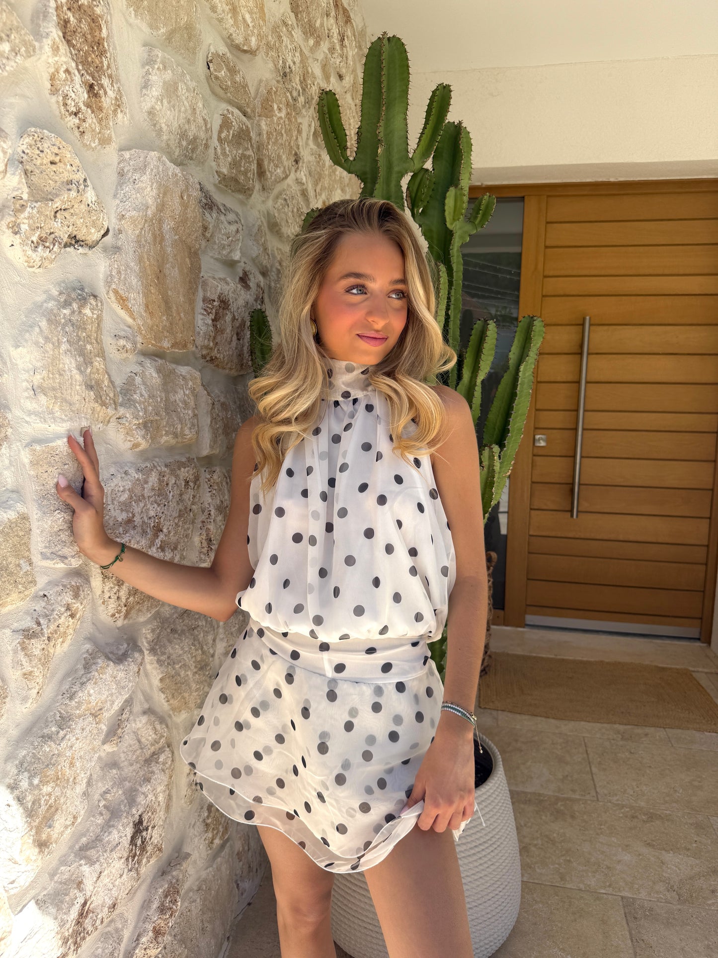 Robe à pois blanche
