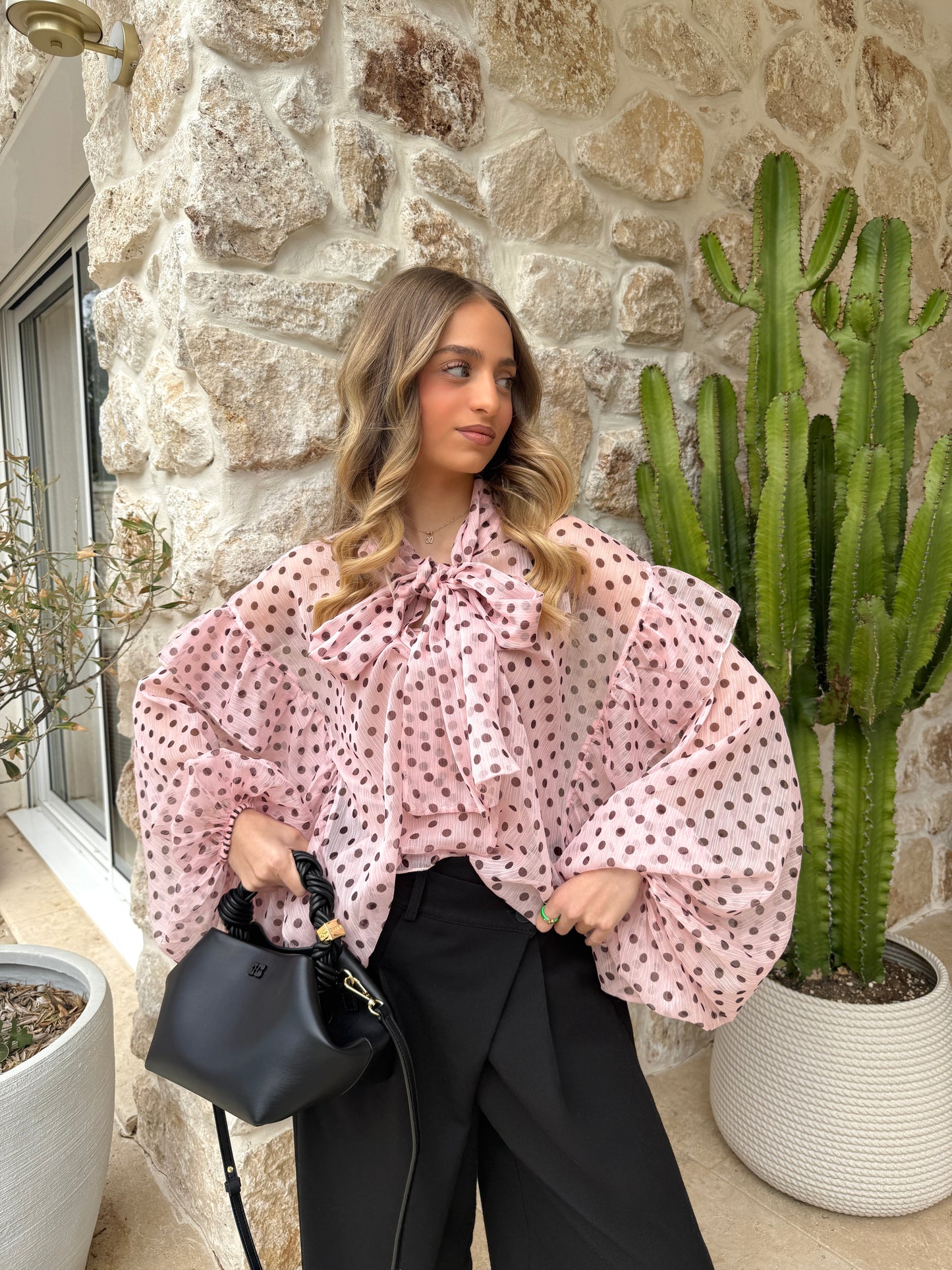 Blouse bouffante à pois rose