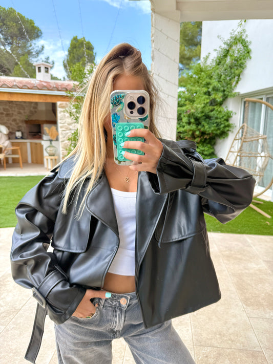 Veste en cuir manches bouffante noir￼